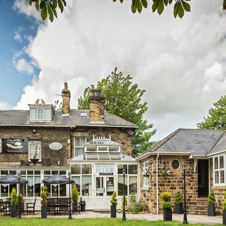 Dimple Well Lodge Hotel Уейкфийлд Екстериор снимка